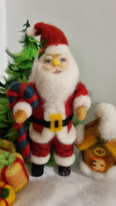 Moș Crăciun Lânosul - Figurină Handmade