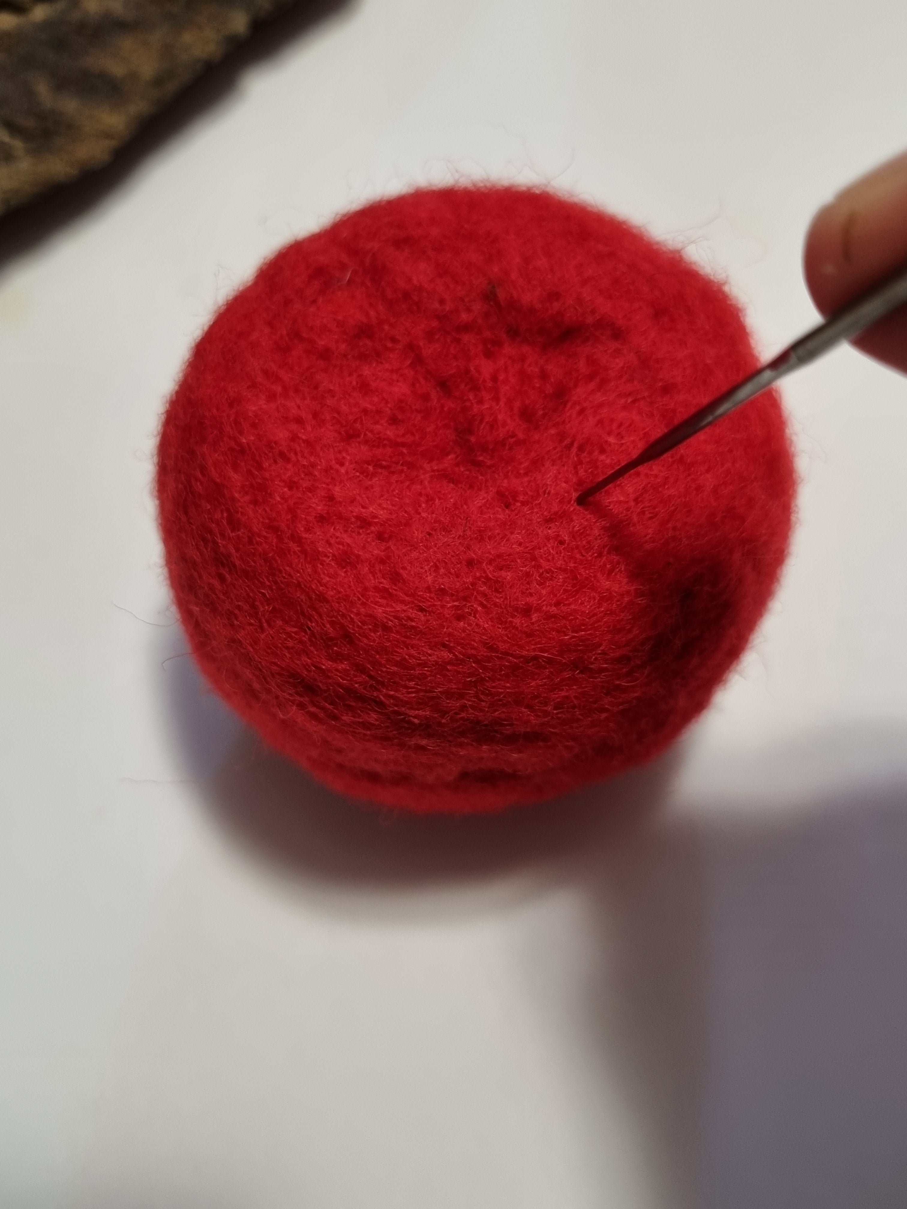 Kit cu materiale necesare(lână pentru împâslit): Creează Mărul Perfect